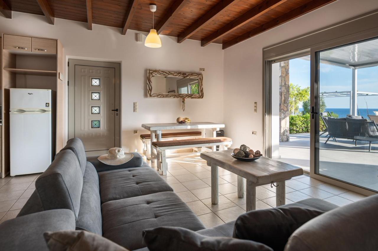 Achlia Beach Villa Exterior photo