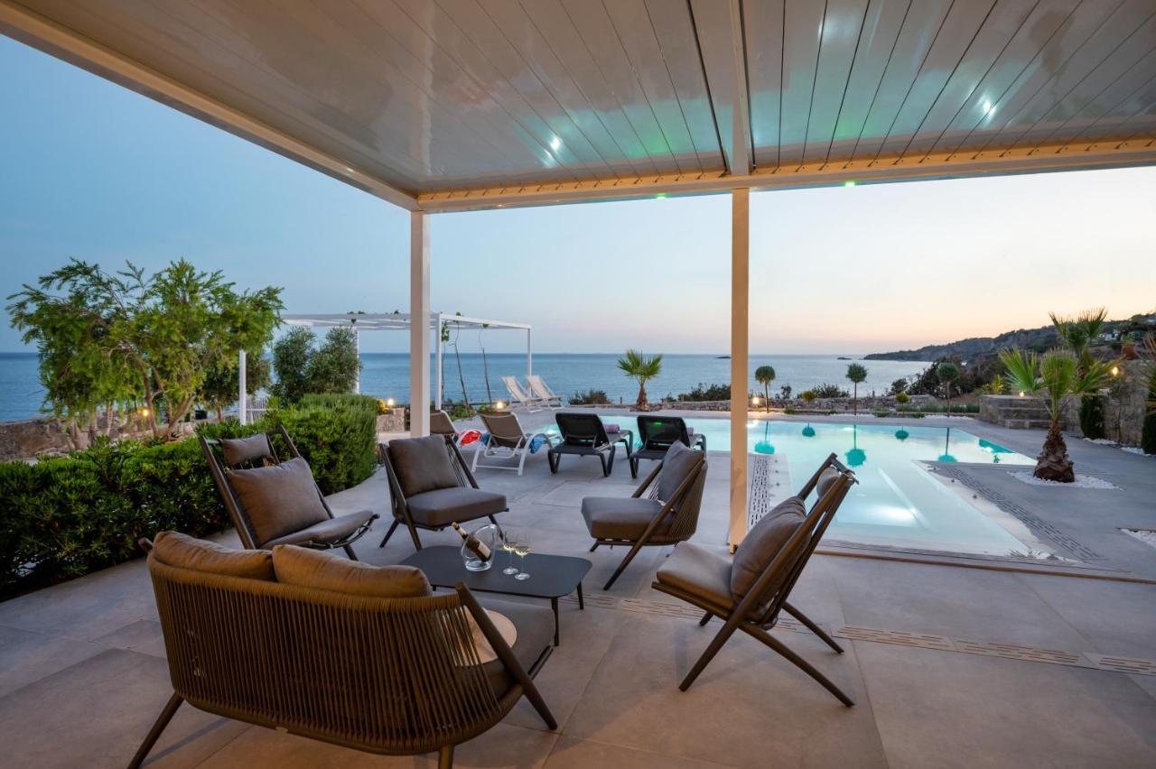Achlia Beach Villa Exterior photo